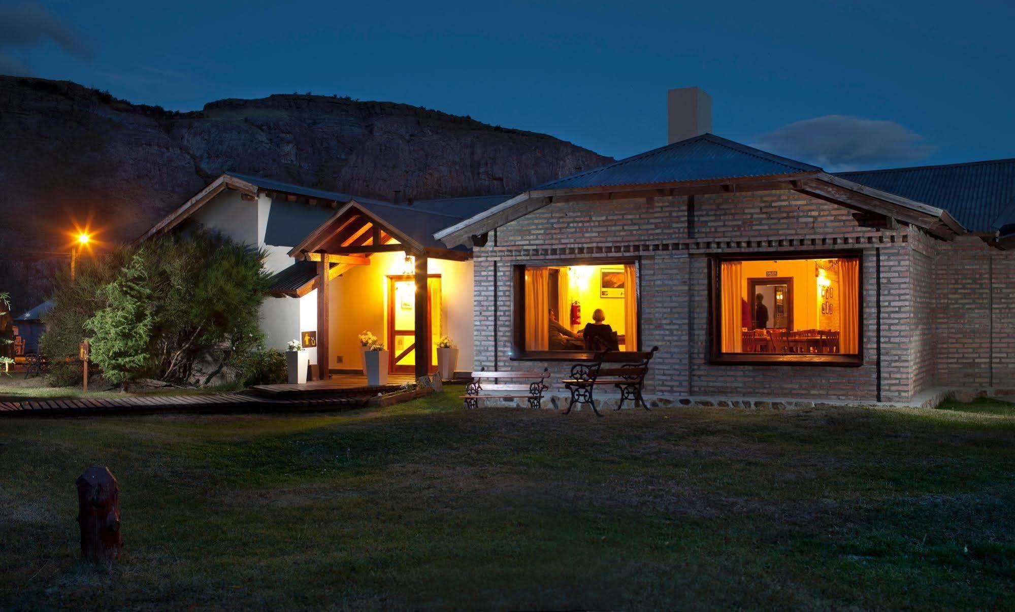 Hosteria El Puma El Chaltén Zewnętrze zdjęcie